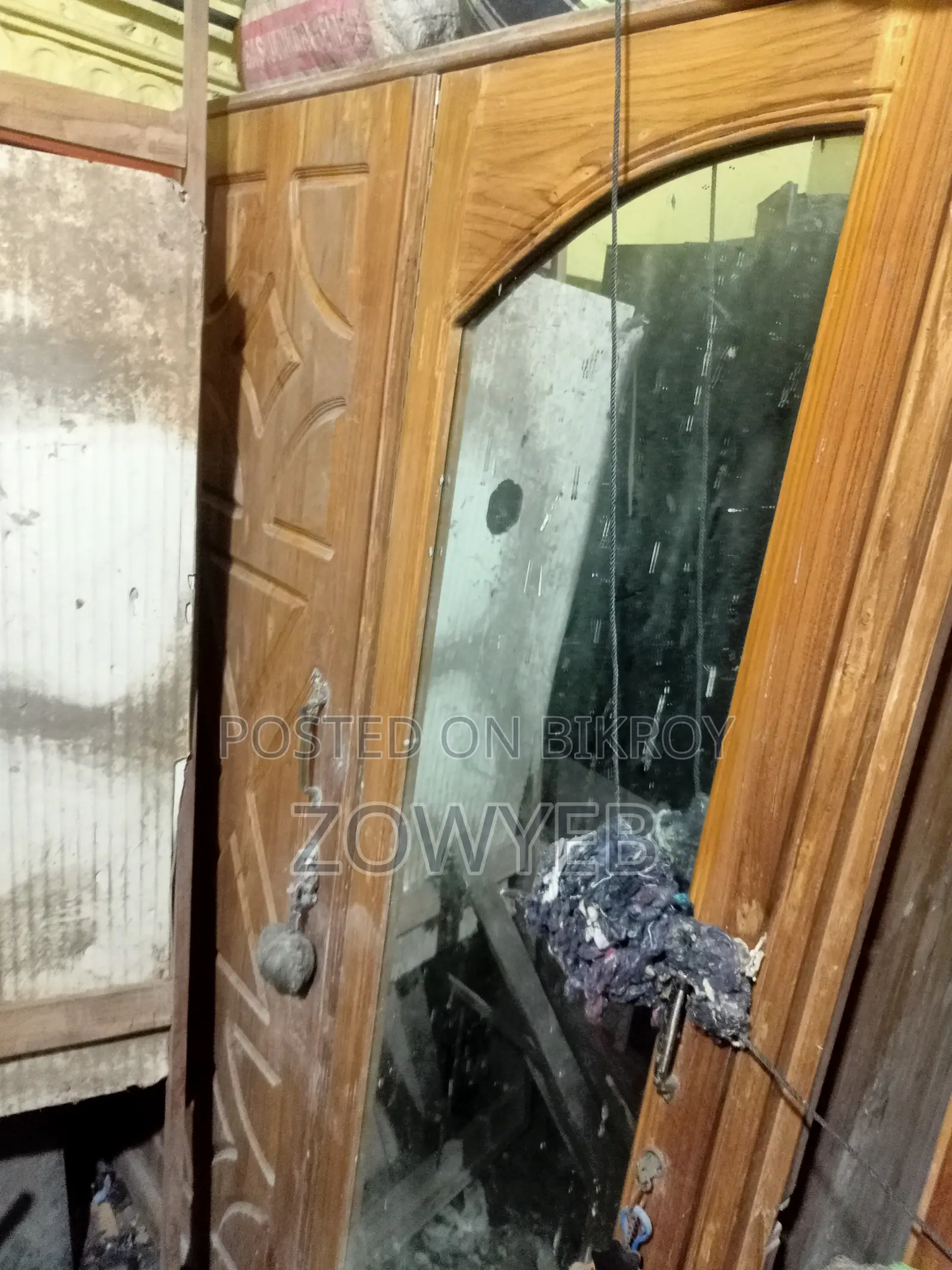 চার পার্ট এর আলমারি, কিং সাইজ বেড, ড্রেসিং টেবিল