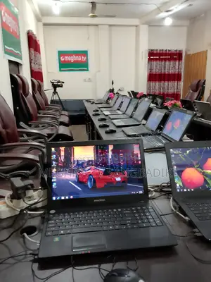 Laptop Dell 4GB Intel SSD 500GB