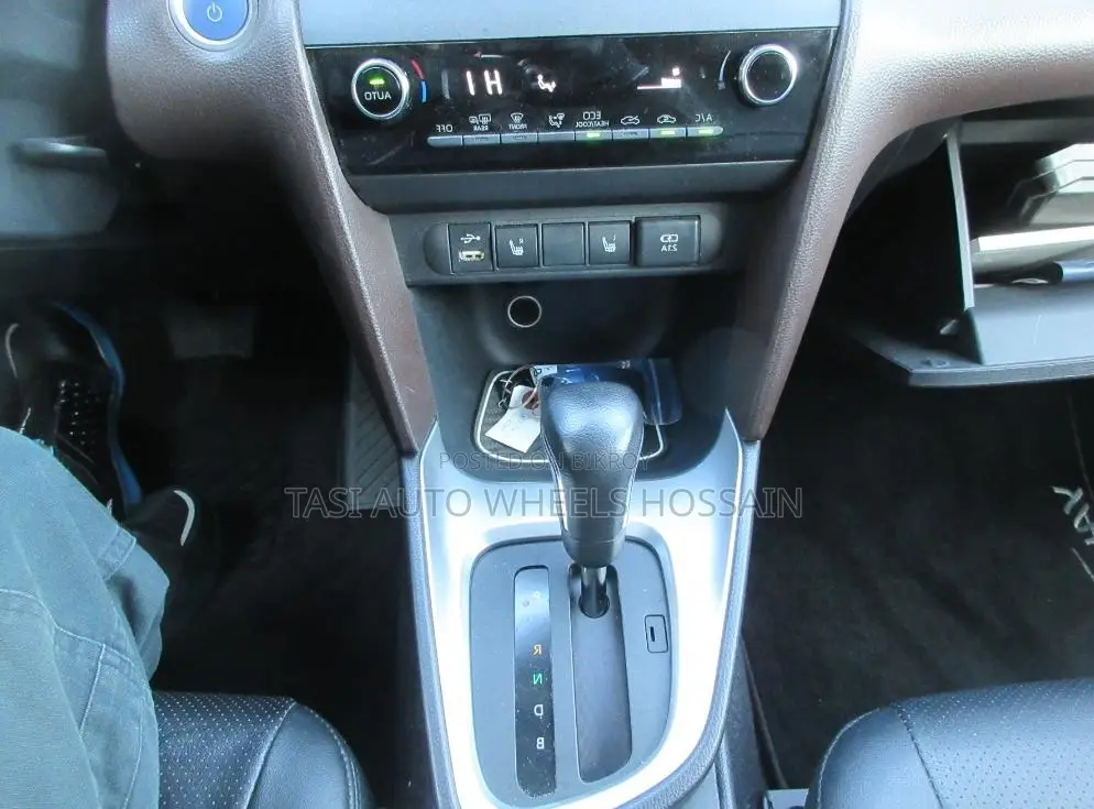 Toyota Yaris Cross 1.5 FWD 2021 Black