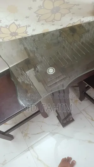 ৪টি চেয়ারসহ ডাইনিং টেবিল
