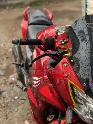 Lifan 2018 Red
