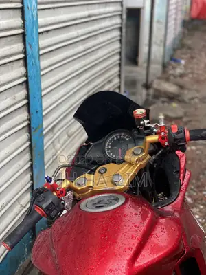 Lifan 2018 Red