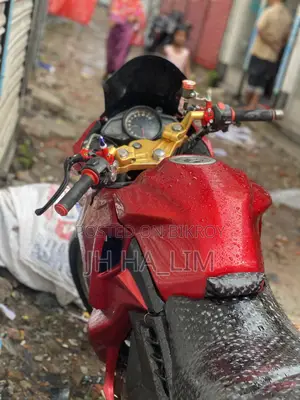 Lifan 2018 Red