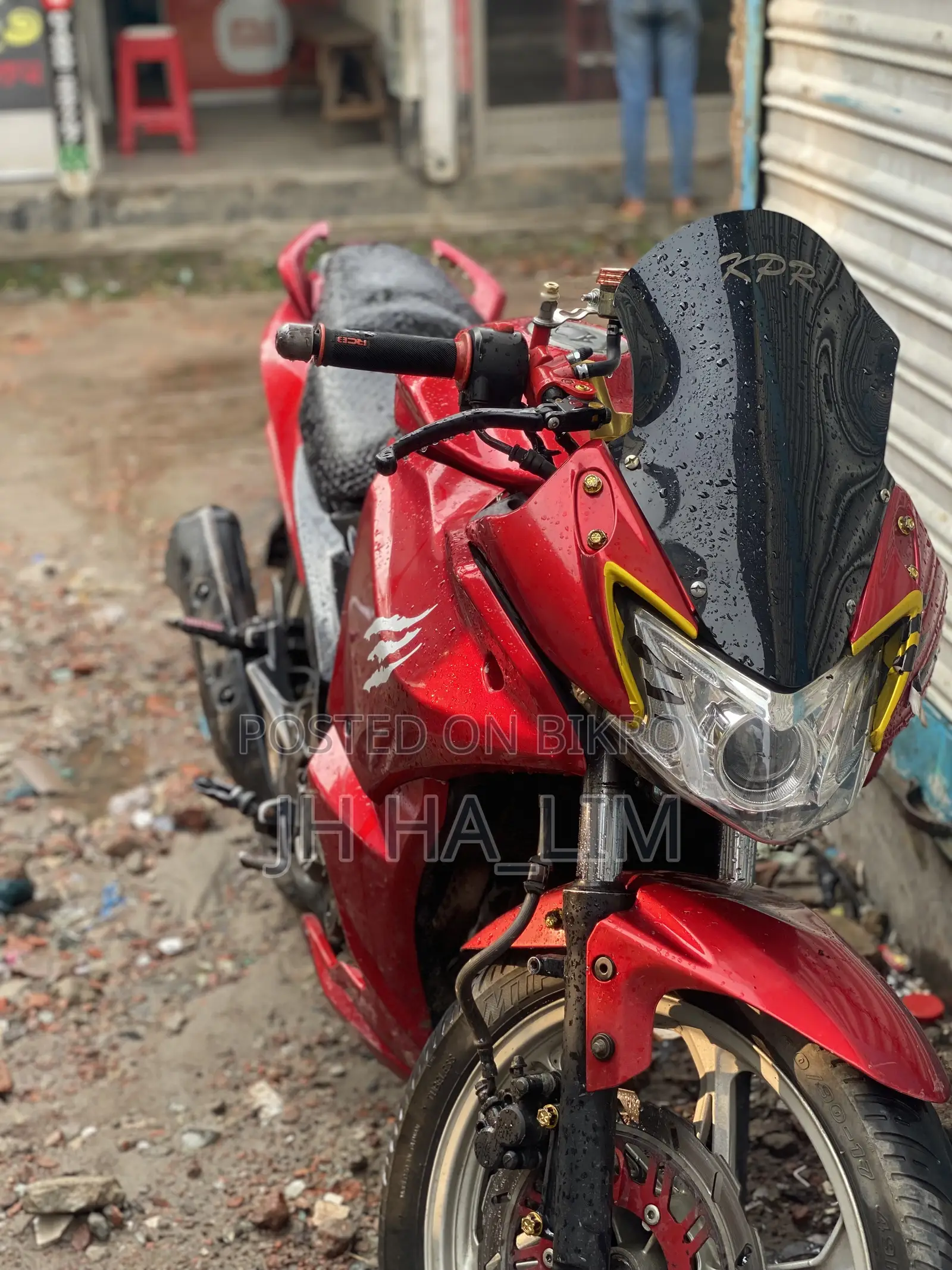 Lifan 2018 Red
