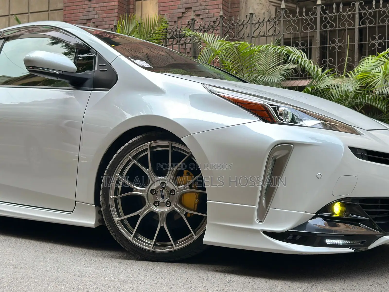 Toyota Prius Limited FWD 2020 White
