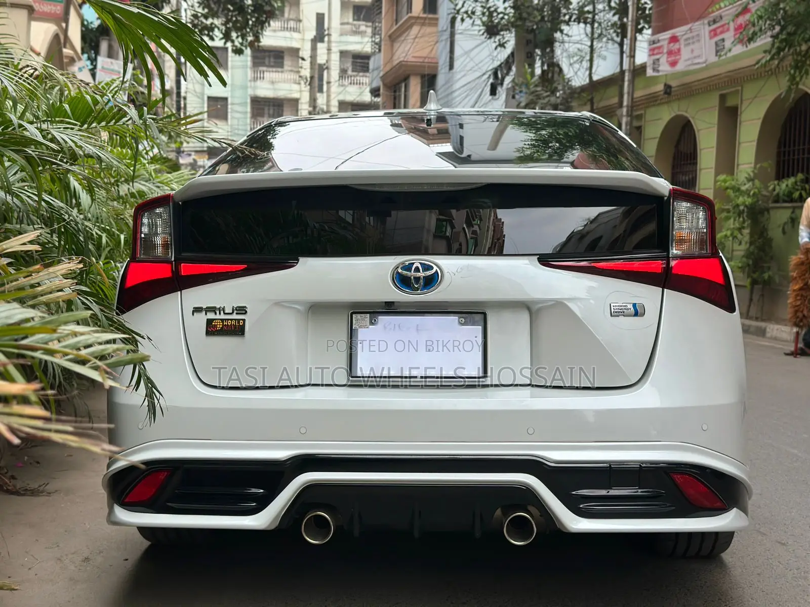 Toyota Prius Limited FWD 2020 White