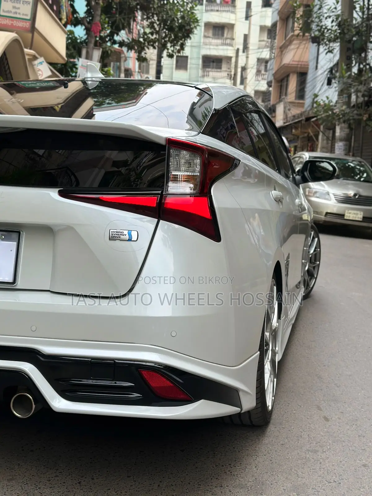 Toyota Prius Limited FWD 2020 White