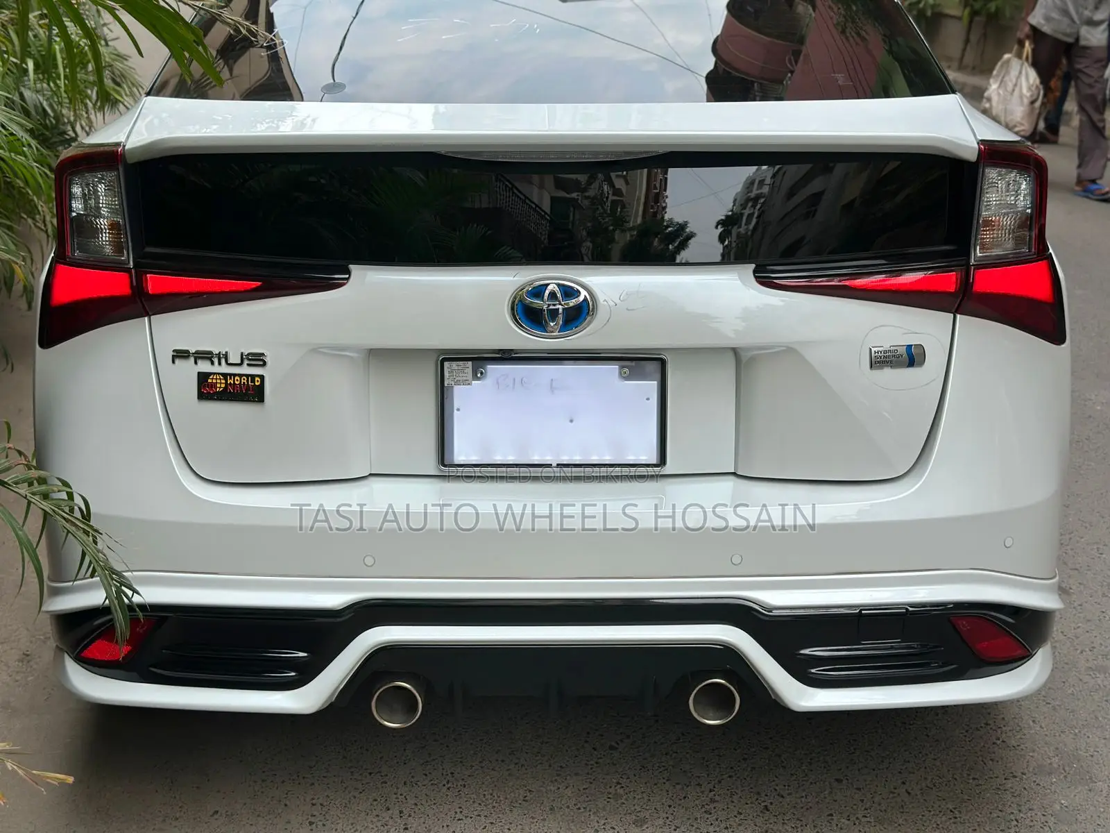 Toyota Prius Limited FWD 2020 White