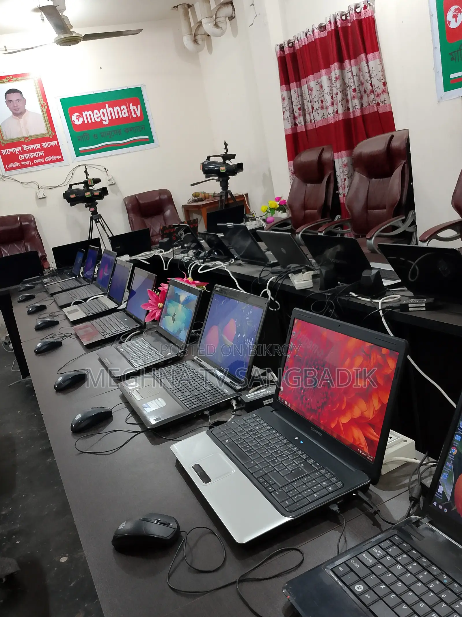 ল্যাপটপ আসুস ৮জিবি ইন্টেল এসএসডি ৫১২জিবি