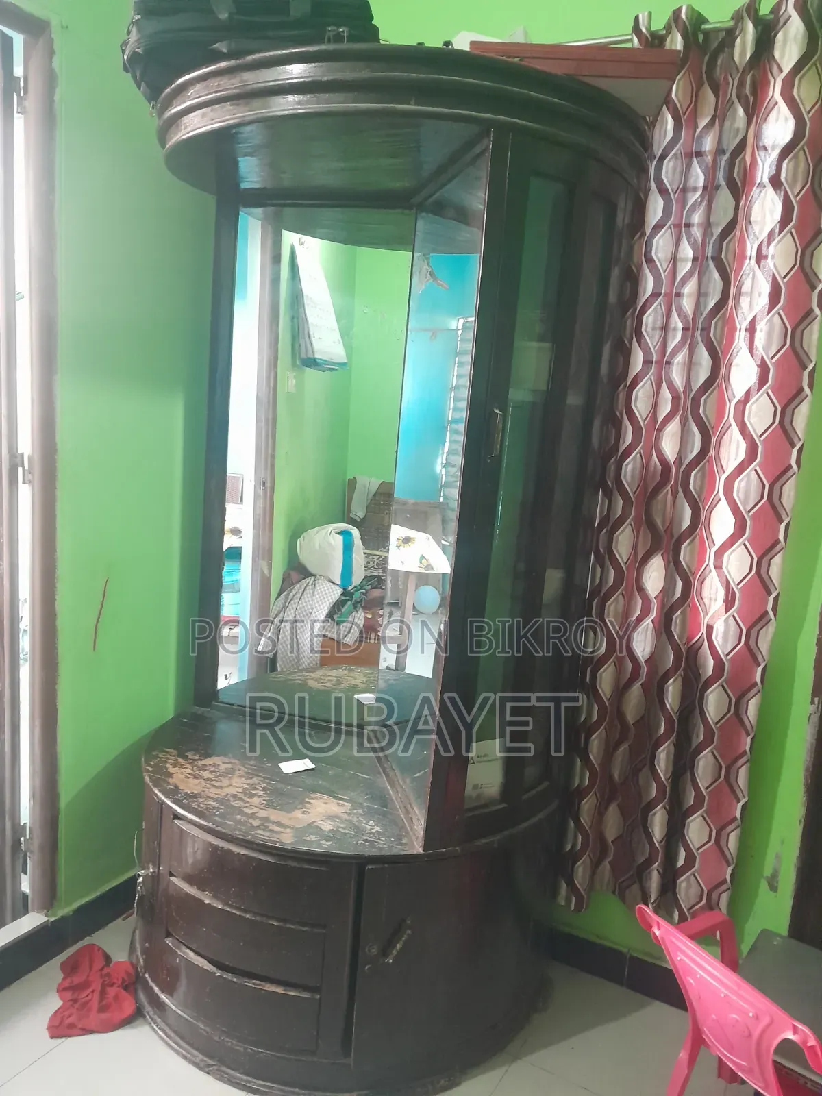 Double Window Dressing Table