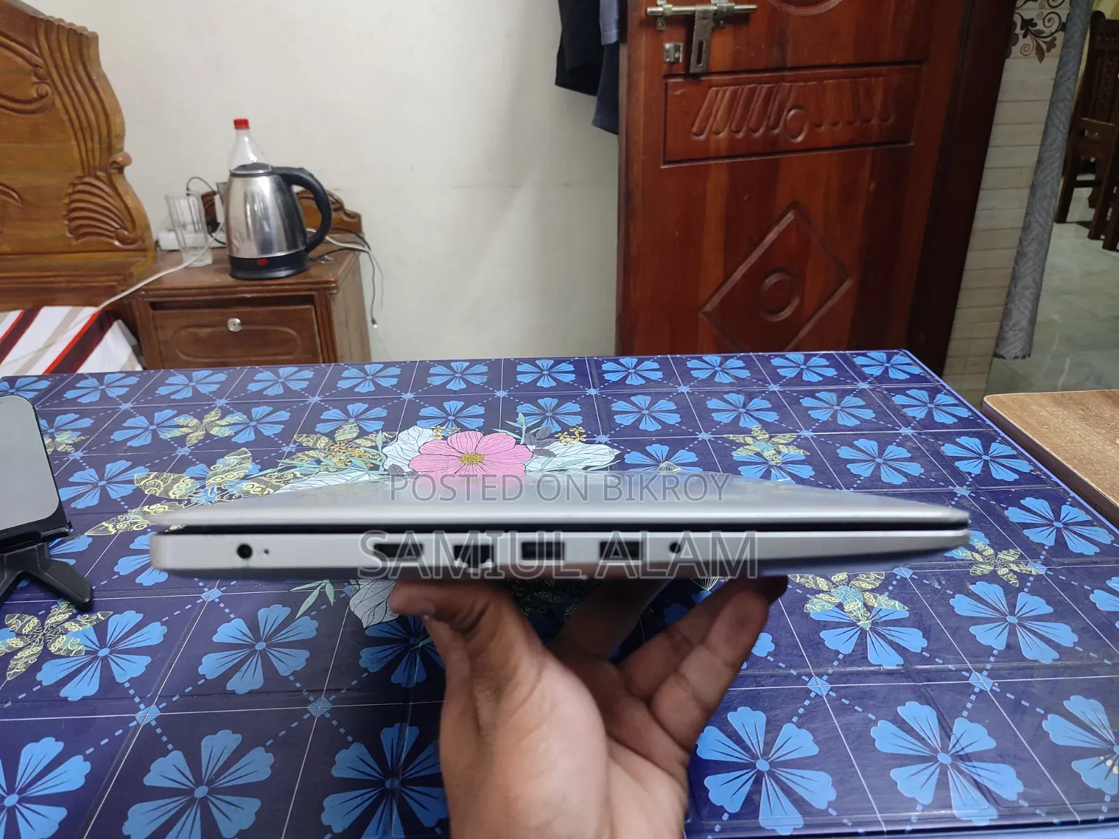 Laptop Dell Inspiron 15 3000 4GB Intel Core i3 HDD+SSD 1T