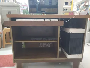 Desktop Table