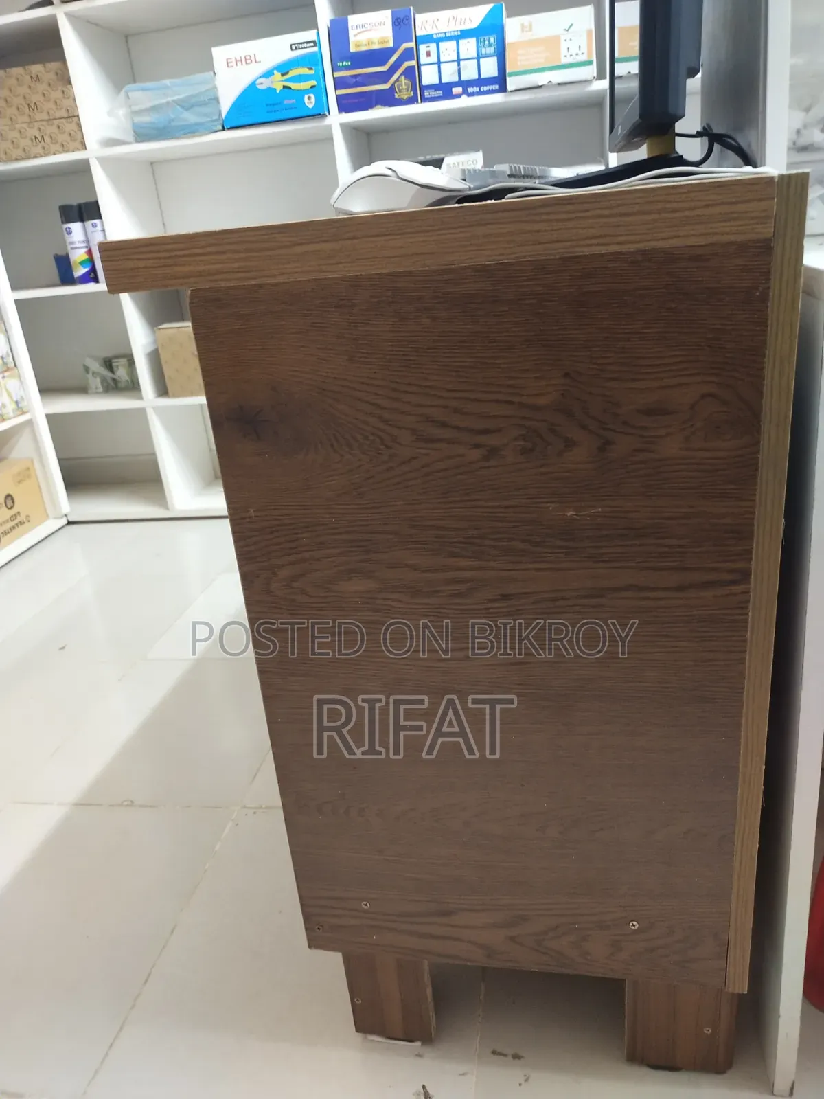 Desktop Table