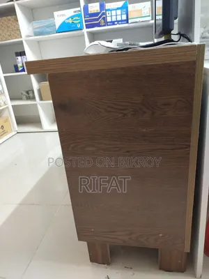 Desktop Table