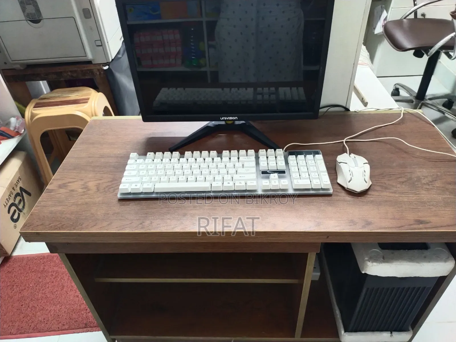 Desktop Table