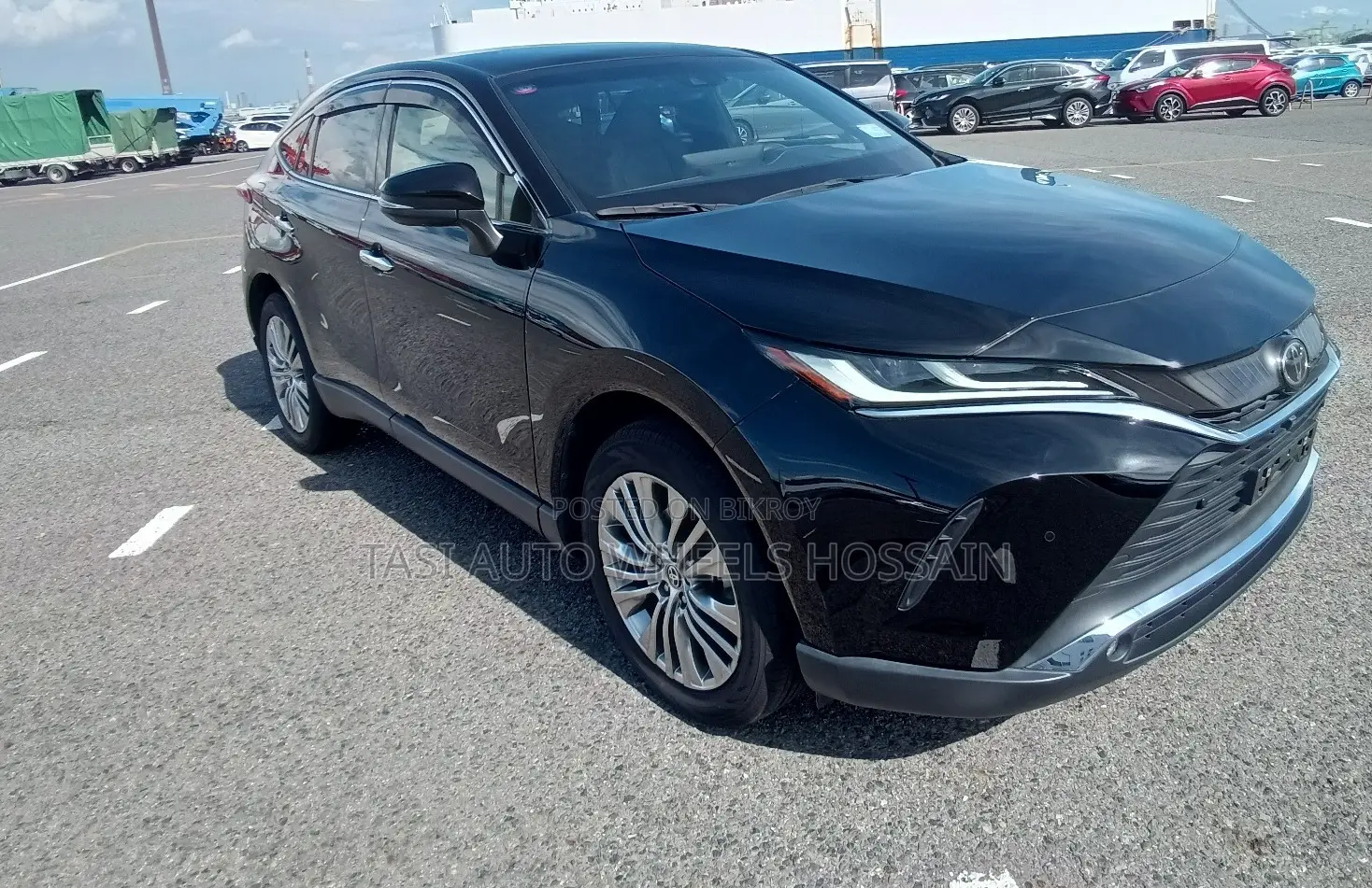 Toyota Harrier 2.0 2020 Black