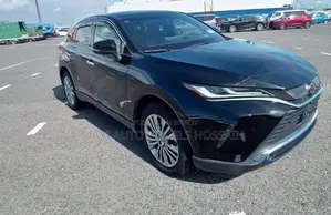 Toyota Harrier 2.0 2020 Black