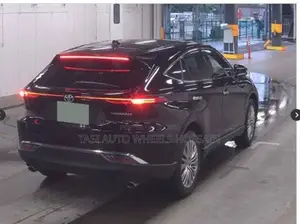 Toyota Harrier 2.0 2020 Black