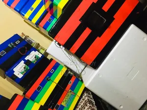 যেকোনো সাইজের ইনকিউবেটর আছে