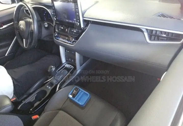 Toyota Corolla Cross 1.8 Hybrid FWD 2021 White