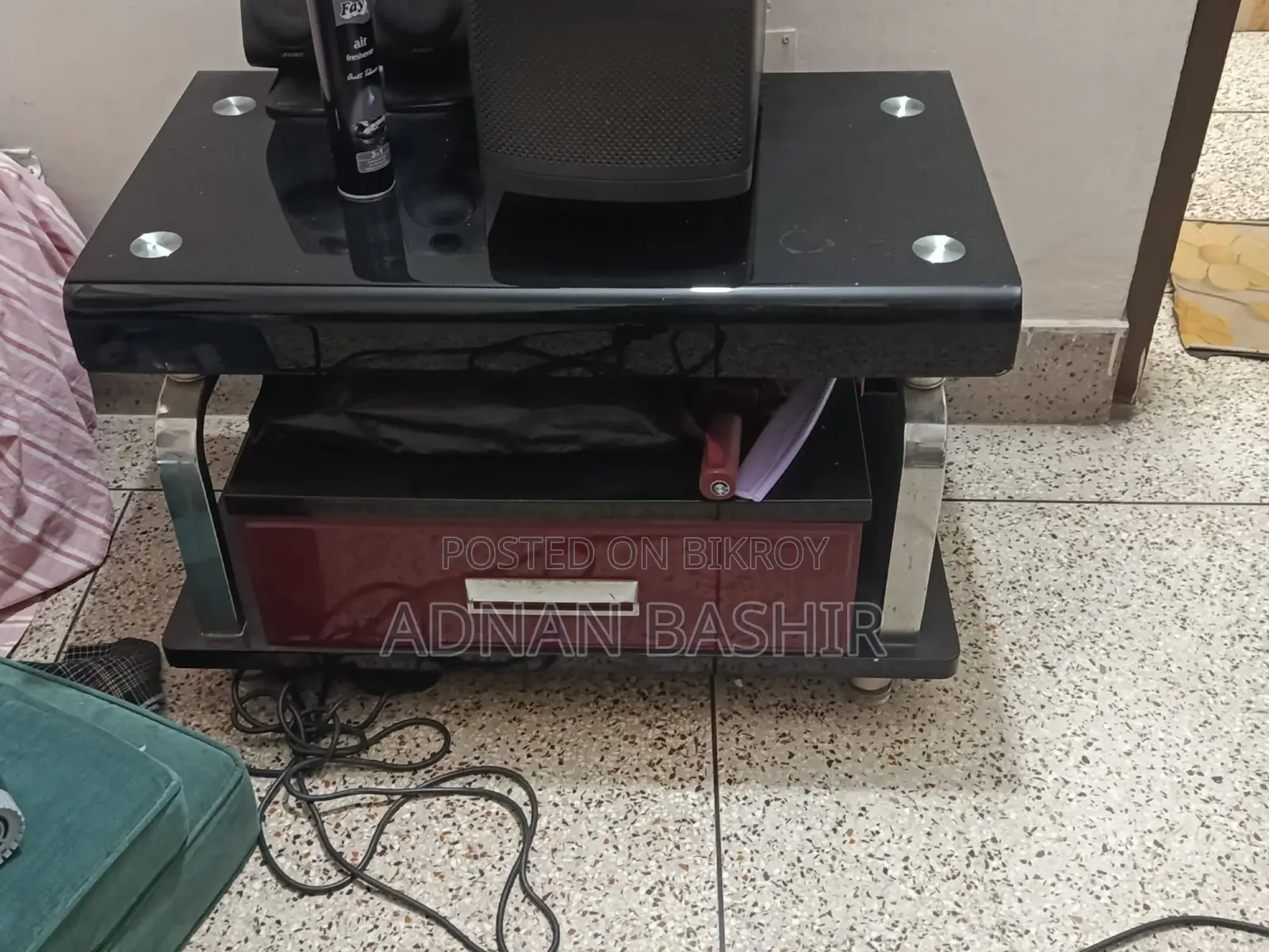 Tv Stand/Tv Trolly
