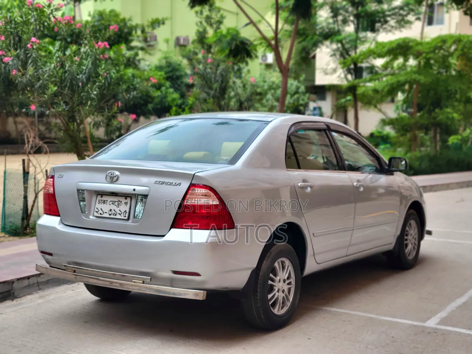 Toyota Corolla 2004 Silver