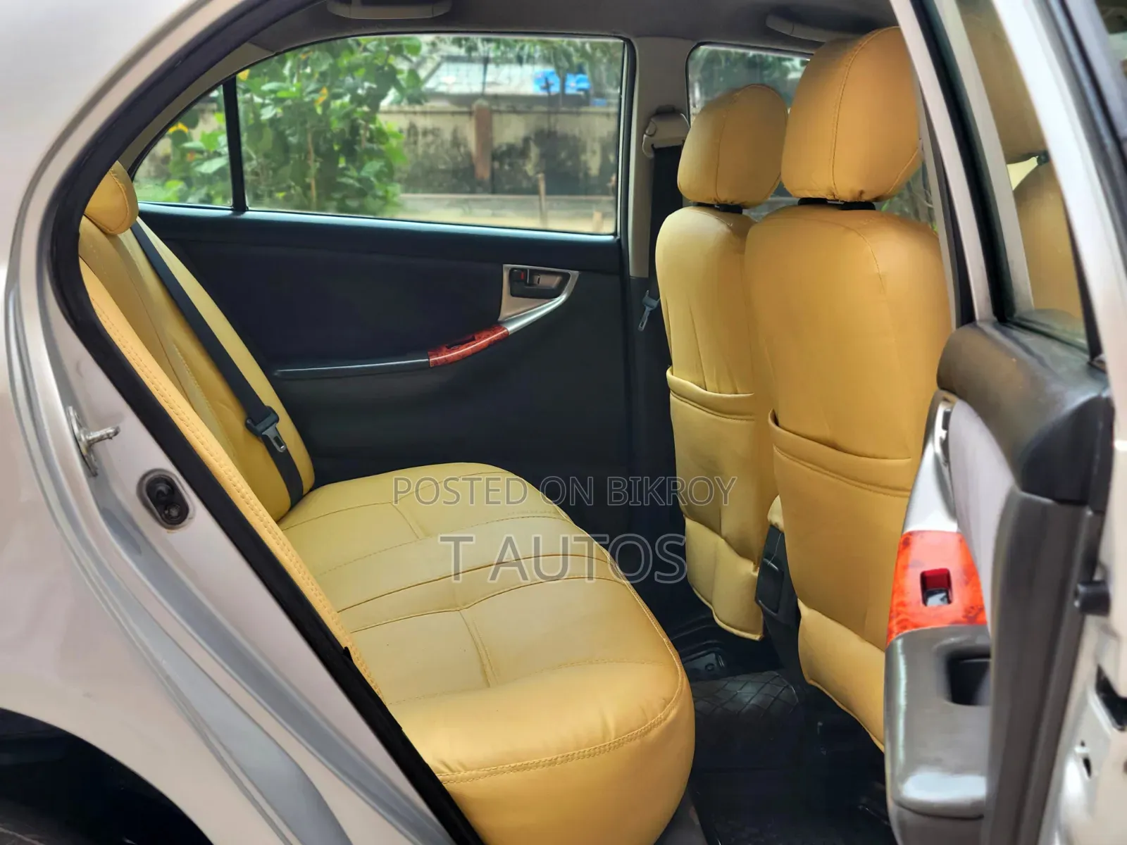 Toyota Corolla 2004 Silver