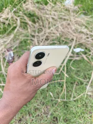 Vivo Y16 64 GB Gold