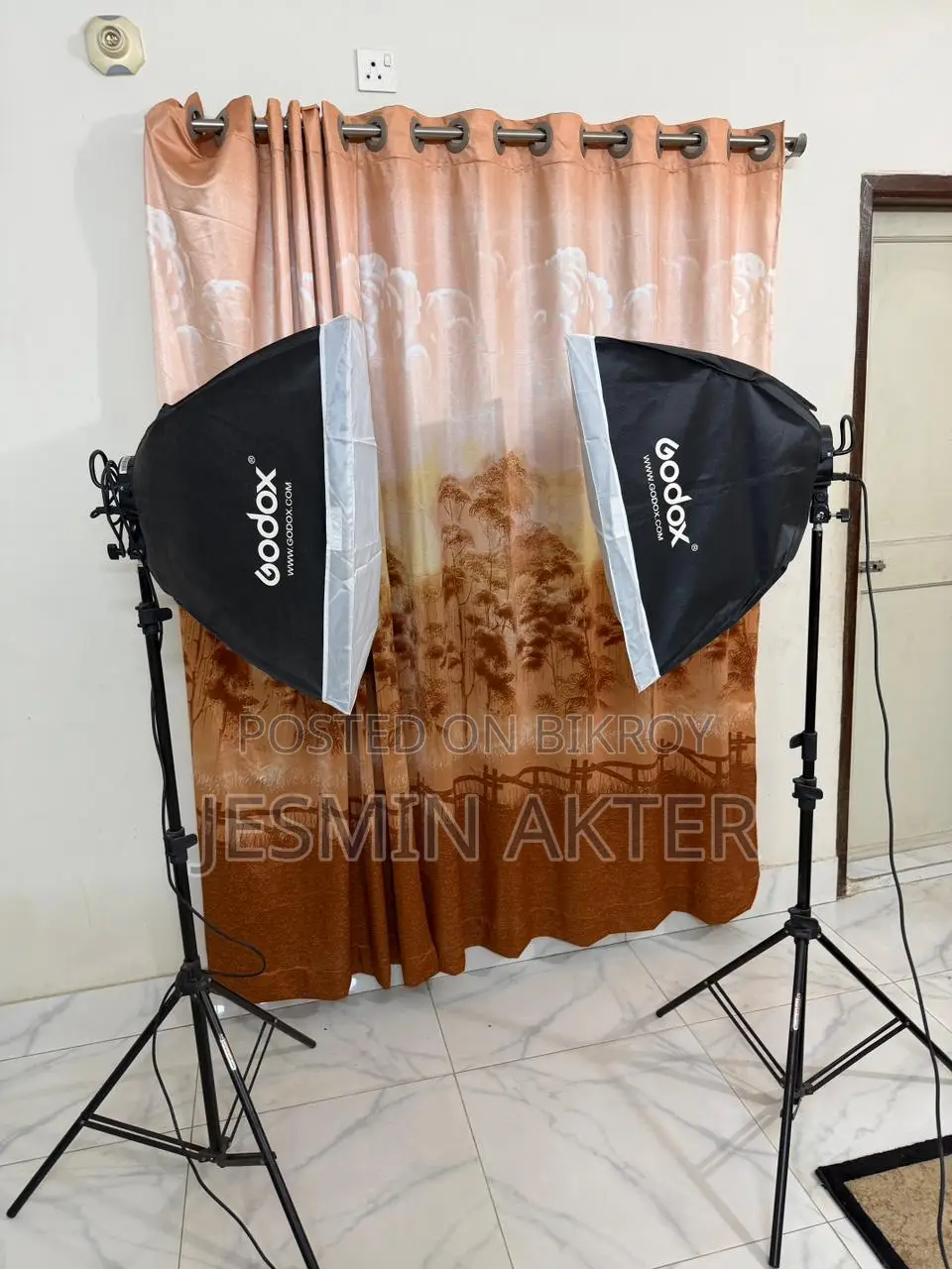 Godox Tl-5 Multi-Holder With Softbox Light Stand