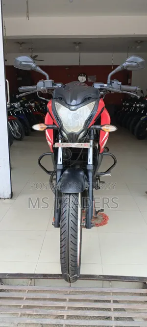 Bajaj Pulsar NS 160 2023 Red