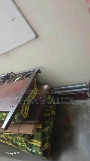 Selling a set of Otobi bed with mattress and pillow