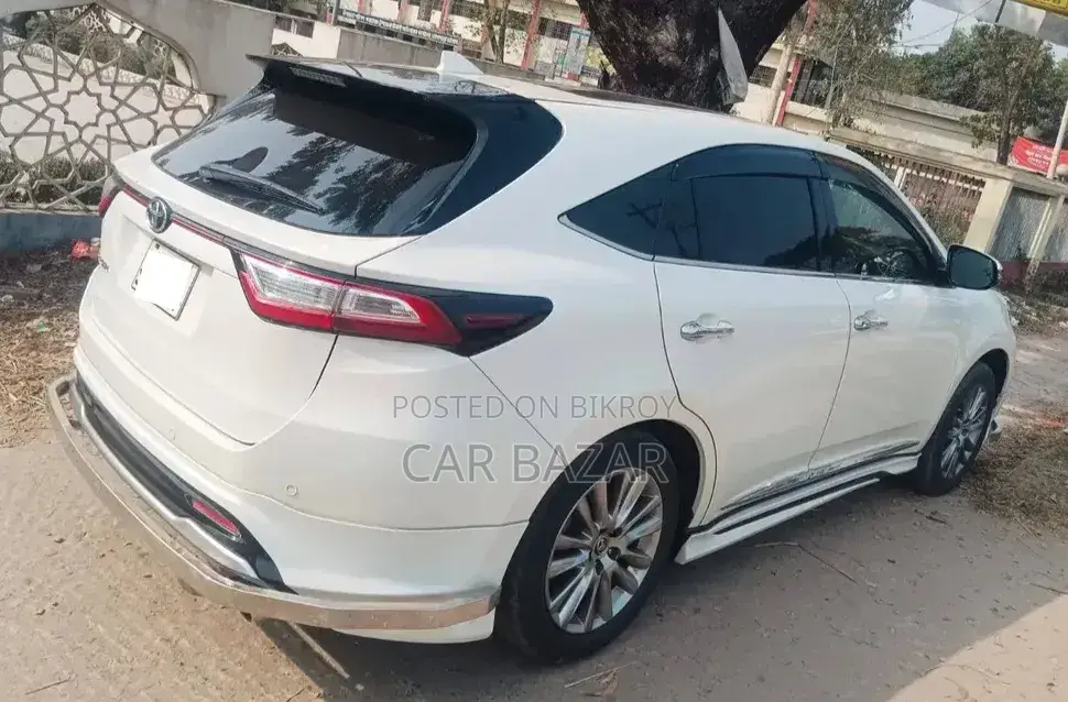 Toyota Harrier 2.0 2019 Pearl