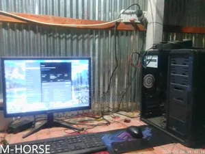 Desktop Computer 8GB AMD Ryzen 3 SSD 256GB