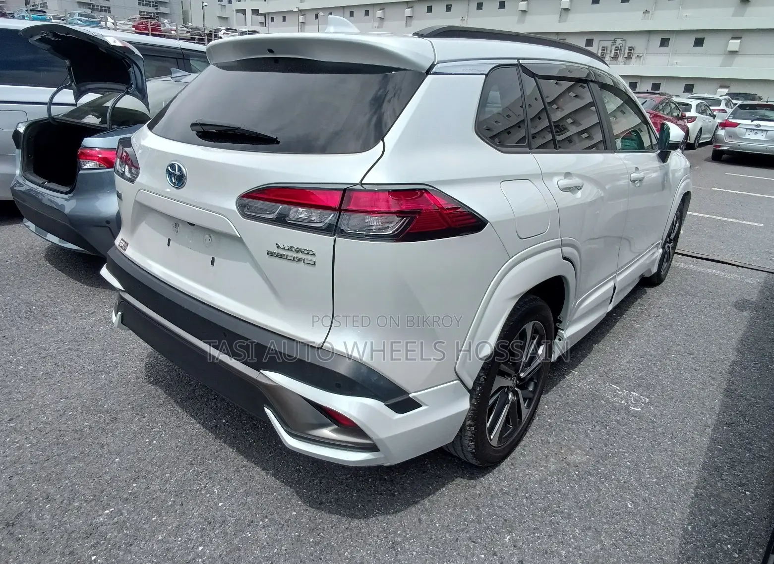 Toyota Corolla Cross 1.8 Hybrid FWD 2022 White