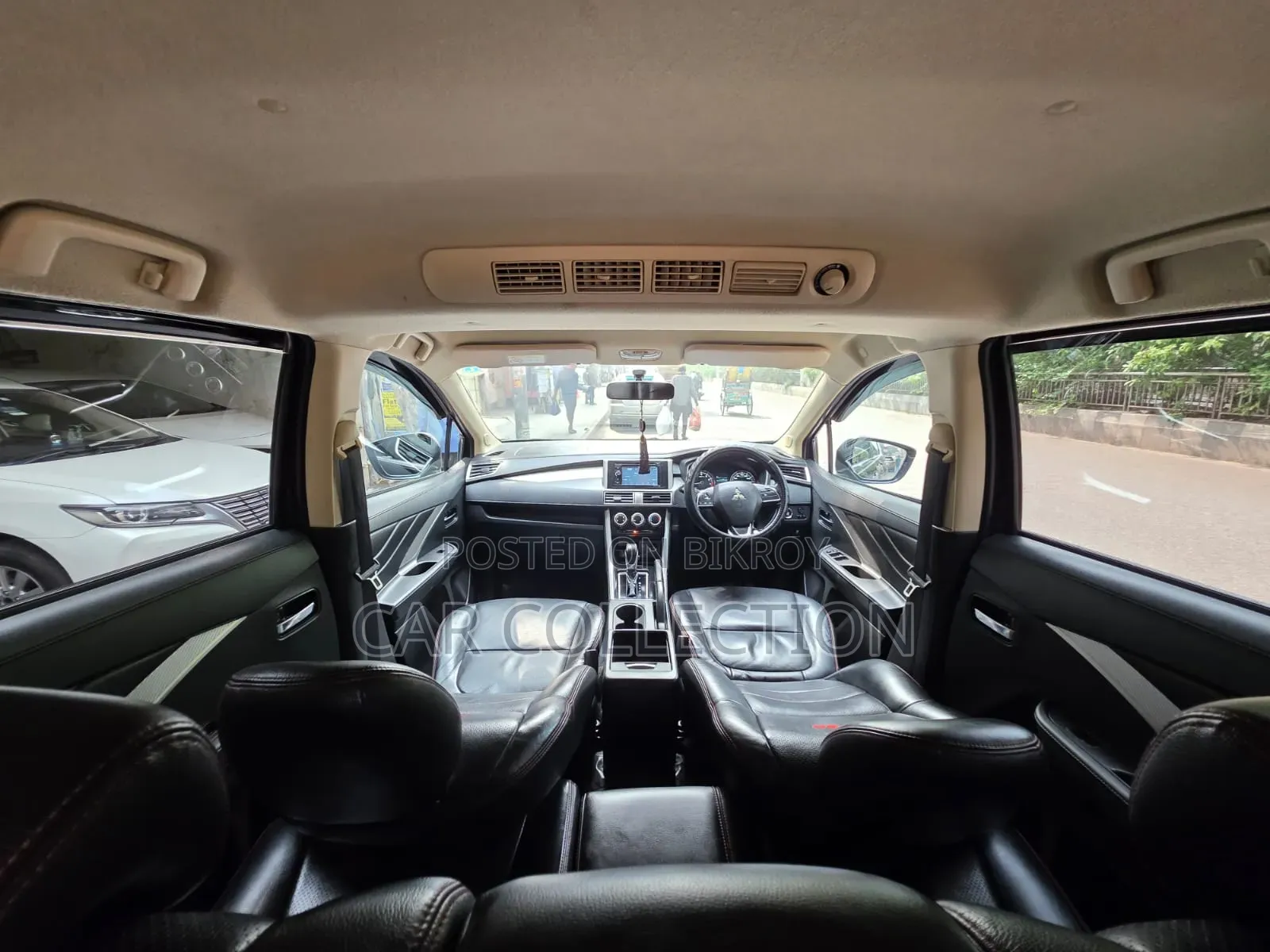 Mitsubishi Xpander G 2020 Black
