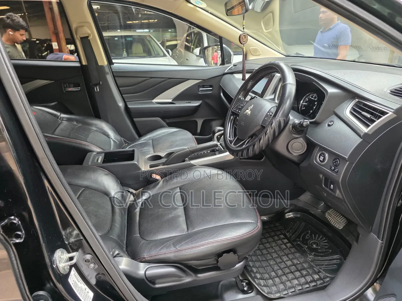 Mitsubishi Xpander G 2020 Black