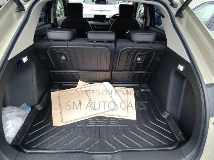 Honda Vezel 2021 Beige