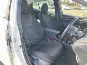 Toyota Prius 2021 White