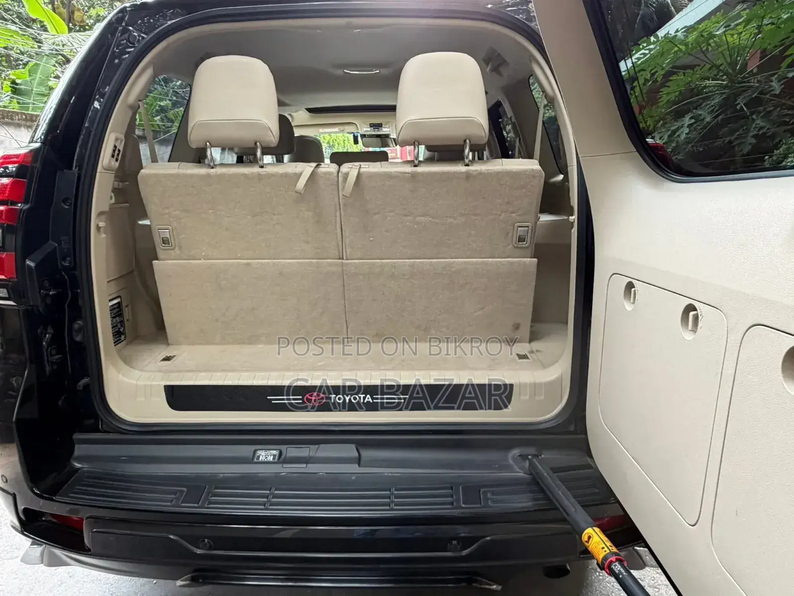 Toyota Land Cruiser Prado 2.7 2022 Black