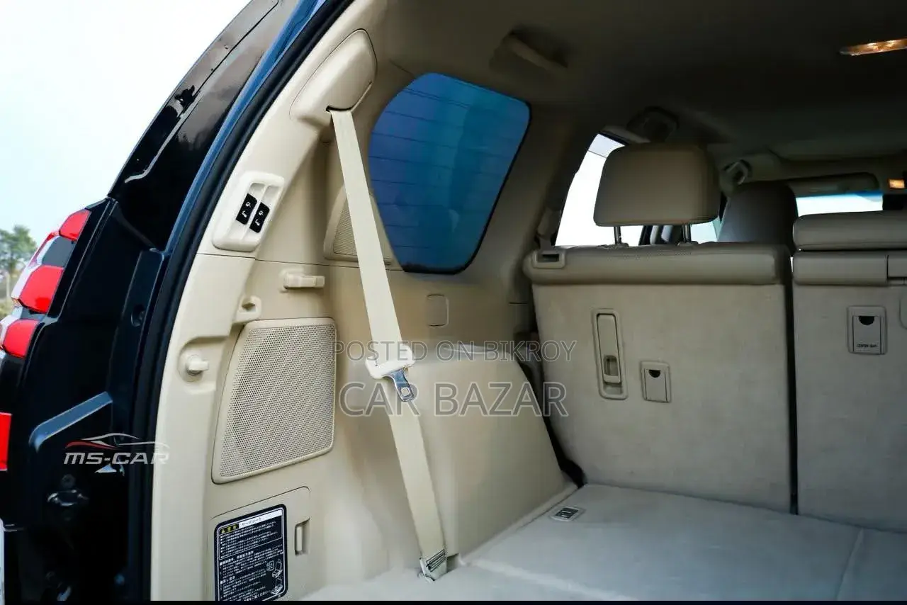 Toyota Land Cruiser Prado 2.7 2022 Black
