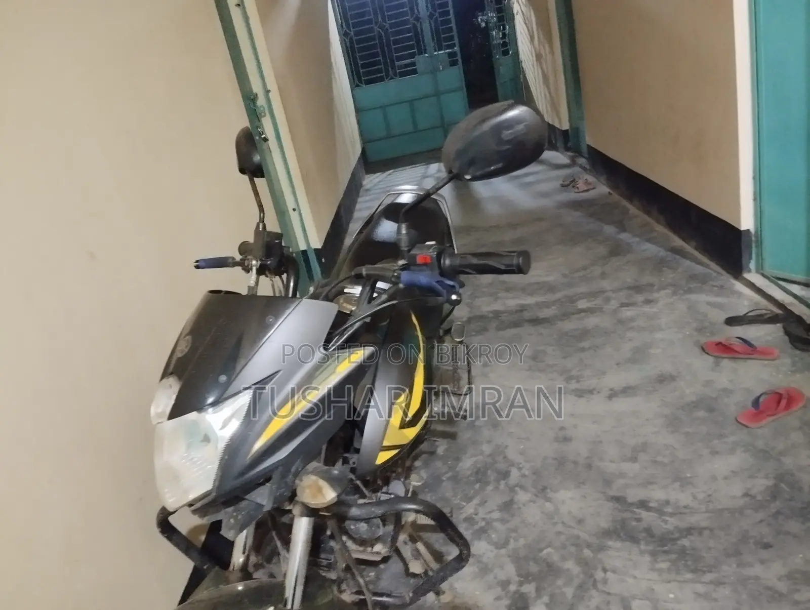 Yamaha 2020 Black