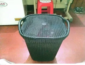 কাপড় রাখার ঝুড়ি