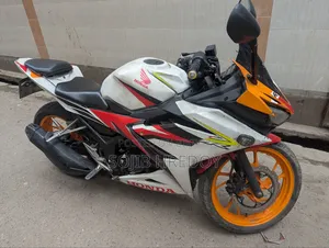 Honda CBR 2016 White