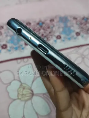 স্যামসাং গ্যালাক্সি এ৫২এস ৫জি ১২৮ জিবি সাদা