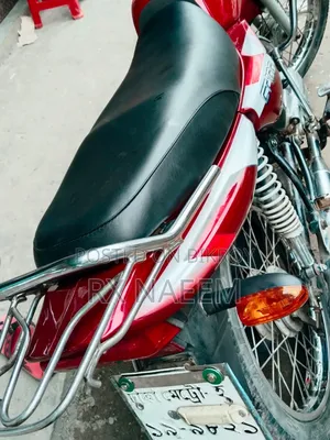Bajaj CT 100 2019 Red
