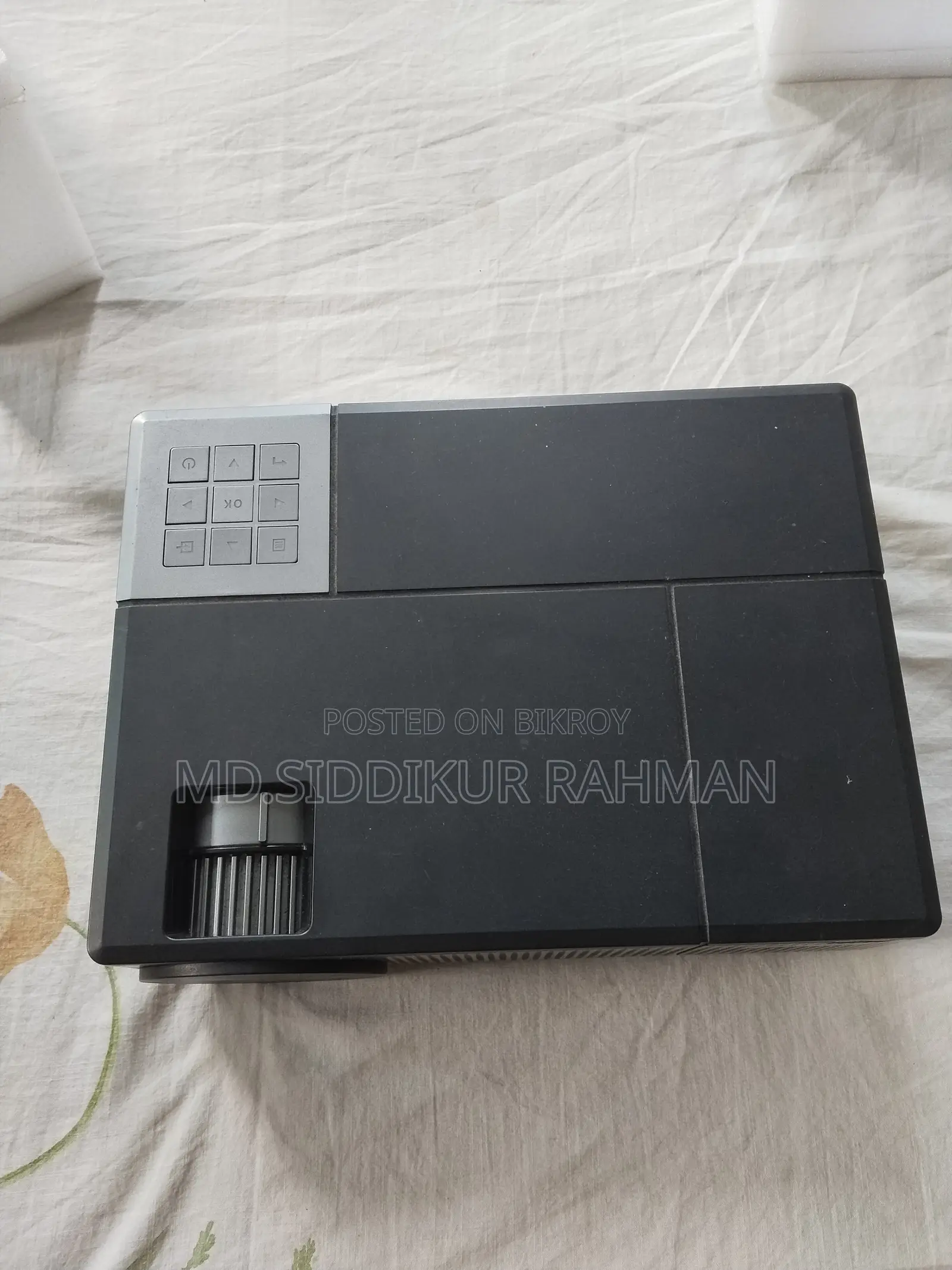 মাল্টিমিডিয়া প্রজেক্টর