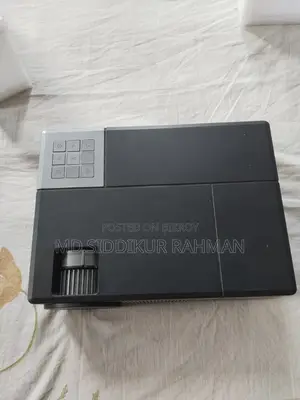 মাল্টিমিডিয়া প্রজেক্টর
