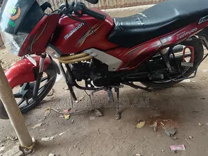Mahindra Centuro 2015 Red