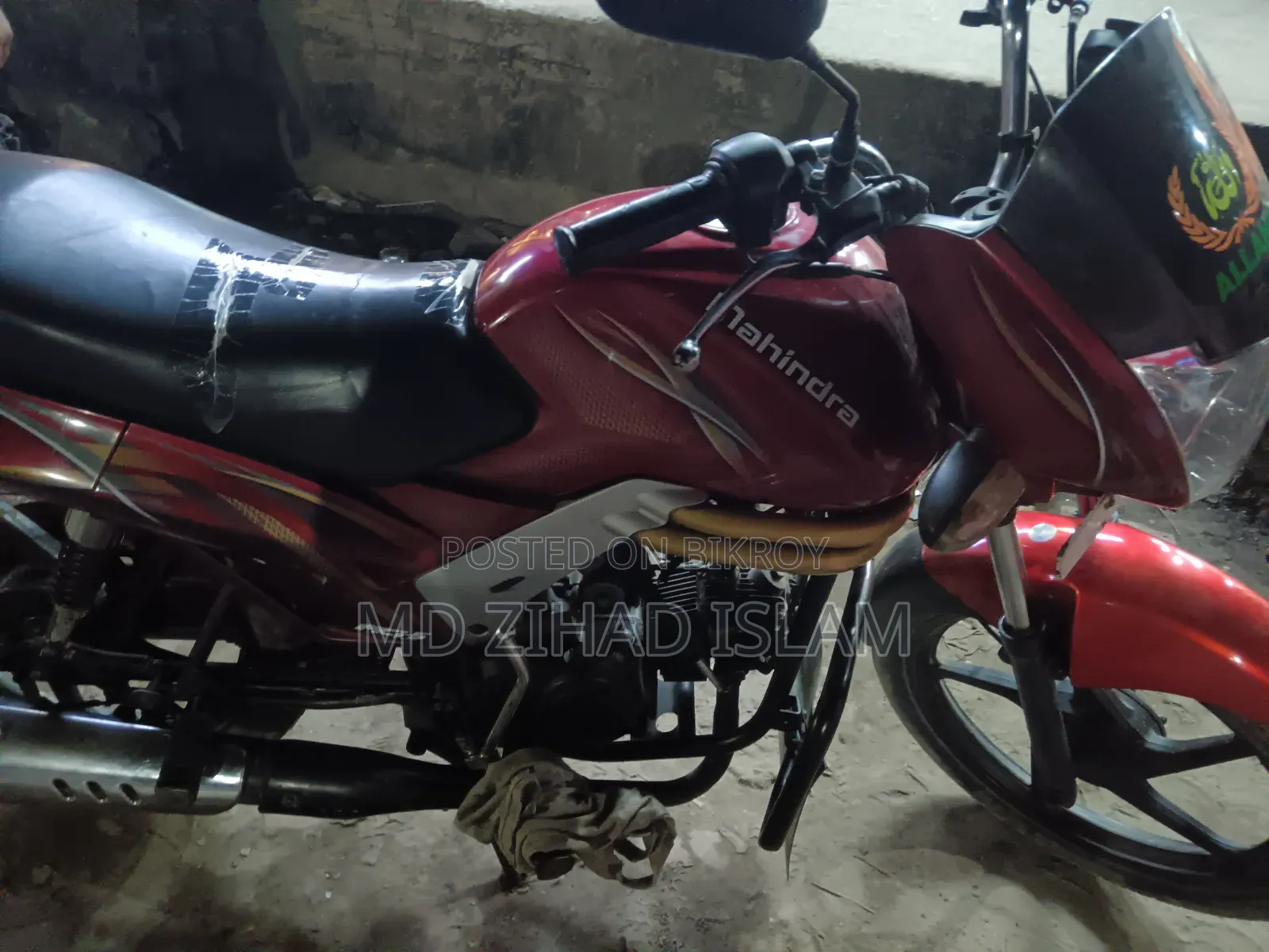 Mahindra Centuro 2015 Red