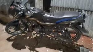 Bajaj Discover 100 2017